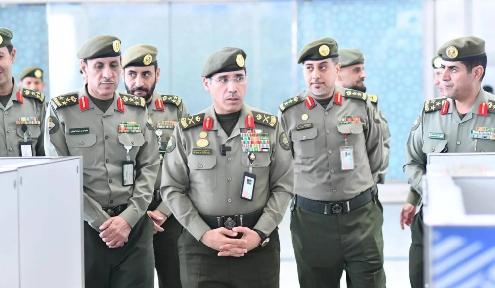 اللواء المربع يقف على الخدمات المقدمة لضيوف الرحمن في صالات الجوازات بمطار المدينة المنورة – أخبار السعودية