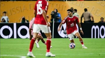 بهدفي وسام أبو علي.. الأهلي يتفوق على بورتو بهدفين مقابل هدف في الشوط الأول