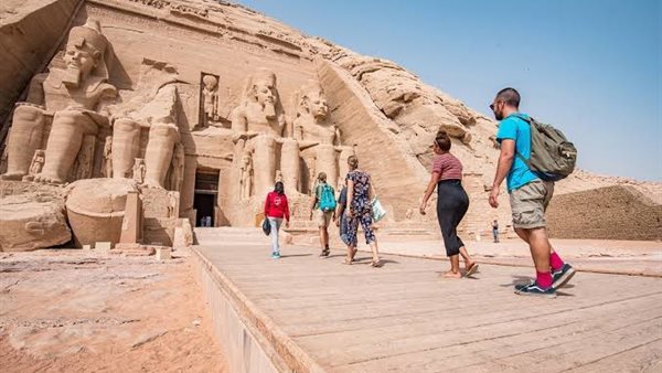 زيادة 5 مليون سائح سنويا.. مصر بتعمل ايه علشان تزود عدد السياح