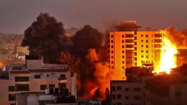 الجيش الإسرائيلي يستهدف منشأة بوشهر النووية في ايران