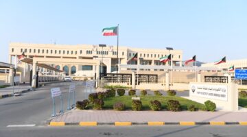 مرسوم بقانون: فصل الخدمة في حال التخلف عن السداد