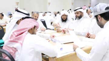 طلبة «العلمي» يختتمون اختبارات الثانوية اليوم و«الأدبي» غداً