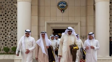 وزير الخارجية يتوجه لقطر للمشاركة باجتماع استثنائي لوزراء خارجية دول الخليج