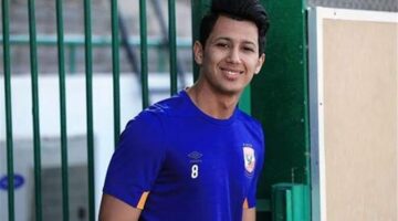الحدث كبير عليه.. عمرو جمال يعلق على أداء مدرب الأهلي في مونديال الأندية