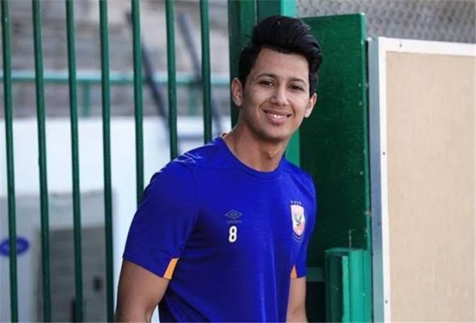 الحدث كبير عليه.. عمرو جمال يعلق على أداء مدرب الأهلي في مونديال الأندية