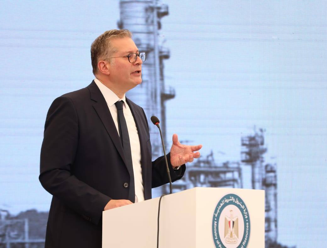 “البترول”: بدء عودة إمدادات الغاز إلى القطاعات الصناعية – وطني