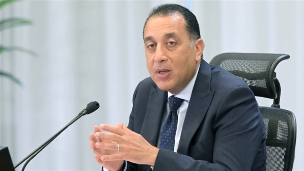 رئيس الوزراء يستعرض الفرص الاستثمارية بقطاعي السياحة والآثار