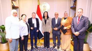 وزيرة التضامن تكرم الإدارة المركزية لشؤون الأشخاص ذوي الإعاقة لتميزها خلال شهر مايو