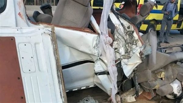 عاجل.. انقلاب ميكروباص أعلى كوبري الفحص..وإصابة 8 أشخاص ونقلهم لمستشفى بنها الجامعي