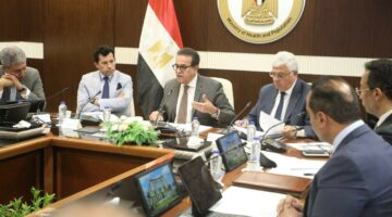 “عبد الغفار”: وضع ضوابط وآليات لتنظيم السياحة الصحية ورفع كفاءتها