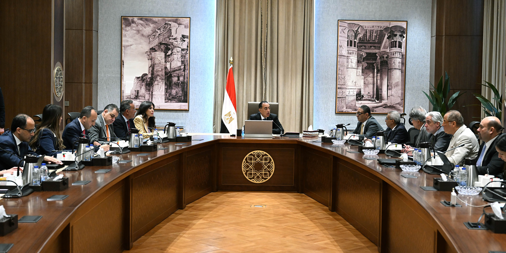رئيس الوزراء يتابع مُستجدات ترتيبات احتفالية افتتاح المتحف المصرى الكبير – وطني