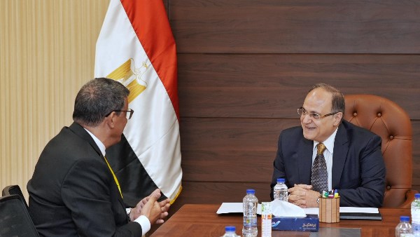 هيئة الدواء المصرية والوكالة المغربية للتأمين الصحي تبحثان آفاق التعاون المشترك