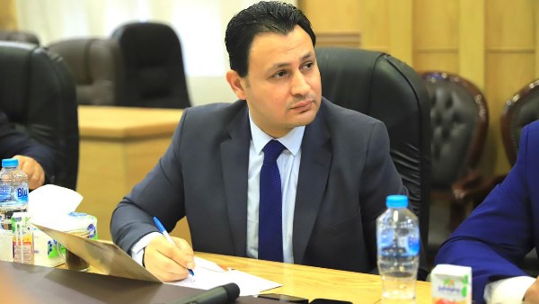 عضو بـ”مجلس المحامين” يدعو إلى المشاركة بكثافة في “جمعية الرسوم القضائية”