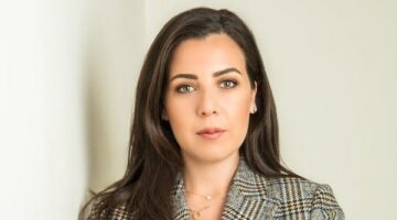 وزيرة التضامن تهنئ زينة توكل بمنصب المدير التنفيذي لصندوق قادرون باختلاف
