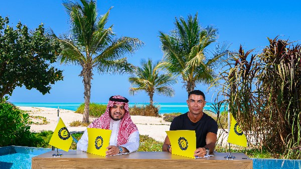 كريستيانو رونالدو مستمر في صفوف النصر السعودي حتى 2027