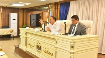 مواصلة تركيب بلاط الإنترلوك بتقسيم بيوض بمدينة أبوتيج