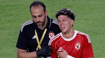 محمد يوسف يطمئن على إمام عاشور في المستشفى