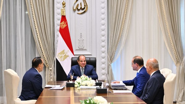 الرئيس السيسي يطلع على نتائج مبادرة التسهيلات الضريبية ويوجه بتعزيز الاستقرار المالي