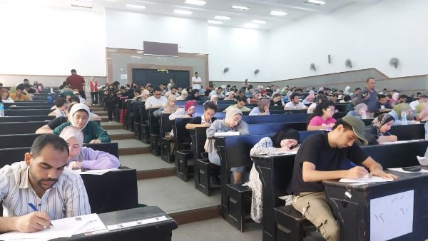 بدء عمليات التصحيح بامتحانات نهاية العام