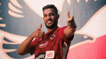 يحيى عطية الله يكشف عن موقفه من البقاء في الأهلي.. ويؤكد: الأولوية للفريق الأحمر
