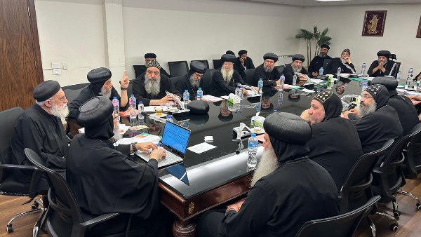 بدء اجتماعات المجمع المقدس في الكاتدرائية
