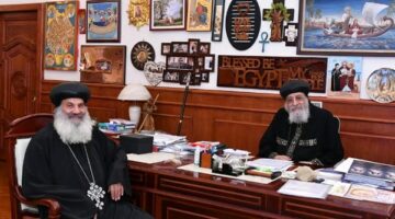 البابا تواضروس يستقبل أسقف تورينو وروما