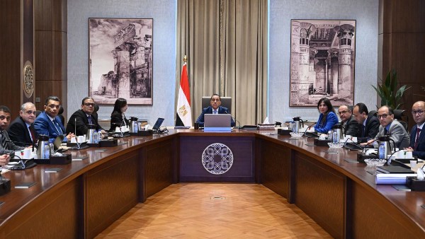 رئيس الوزراء يترأس اجتماع اللجنة العليا لضبط الأسواق وأسعار السلع