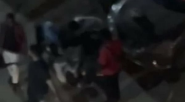 مشاجرة عنيفة بين مجموعة شباب داخل نفق وادي النيل بالمهندسين.. والأمن يفرض السيطرة