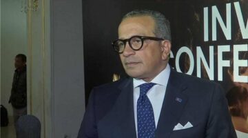 عمرو عامر ينعي والدة المصرفي الكبير عمرو الجنايني