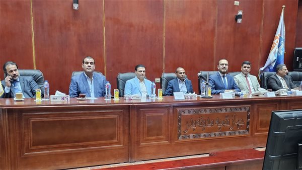 الضرائب تستمر في توعية مجتمع الأعمال بمدينة بدر لاستغلال التسهيلات الضريبية قبل انتهاء المهلة