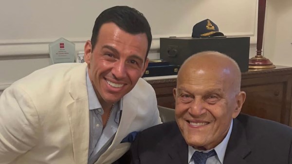 «ملك القلوب».. رامي رضوان يروي تفاصيل لقائه بالسير مجدي يعقوب