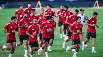 اجتماع فني وتدريبات مكثفة.. الأهلي ينهي تحضيراته الأخيرة قبل مواجهة إنتر ميامي