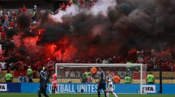 شاهد.. جمهور الوداد يشعل المدرجات بعد الهدف الأول في شباك يوفنتوس