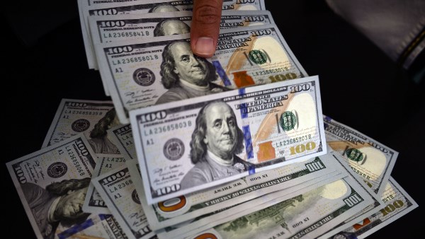 سعر الدولار الآن مقابل الجنيه المصري في البنوك الإثنين 16 يونيو