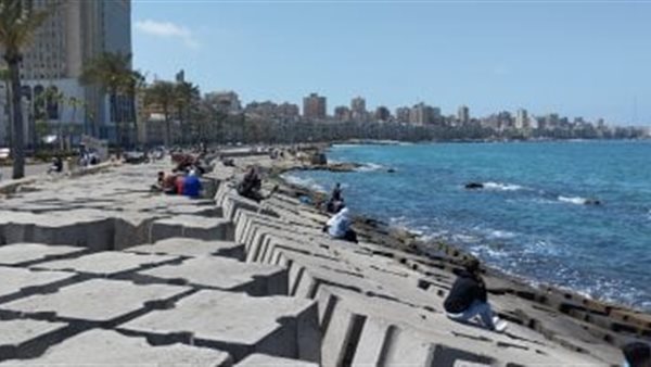 عاجل.. حالة الطقس اليوم.. الأرصاد تحذر من شبورة مائية ورياح مثيرة للرمال