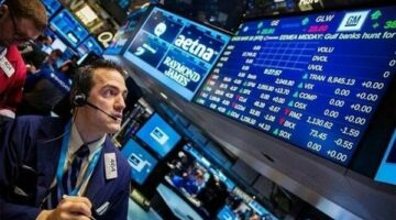 تباين المؤشرات الأمريكية بعد اتصال هاتفي بين ترامب وشي