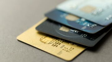 نقاط بطاقات الائتمان تفقد قيمتها تدريجياً