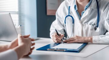✓ قافلة طبية متعددة التخصصات تزور جماعة عين لكدح بتاونات
