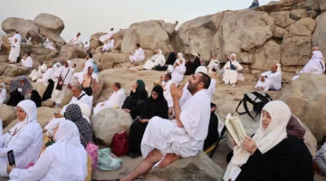 ✓ السعودية تعلن نجاح موسم حج هذا العام