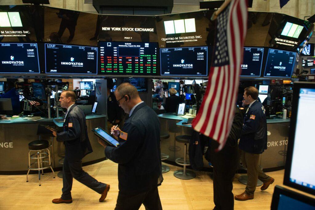 استقرار الأسهم الأمريكية قبل قرار الفيدرالي بشأن أسعار الفائدة
