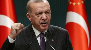 خلال اتصال هاتفي بنظيره الإيراني.. أردوغان يعرض الوساطة في المفاوضات النووية