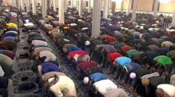 ما حكم صلاة الجمعة إذا وافقت يوم العيد؟.. الإفتاء تحسم الجدل