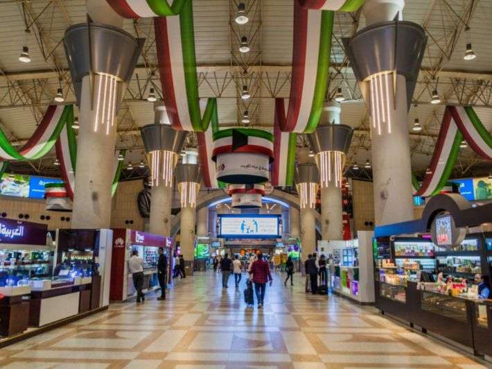 استنفار أمني في مطار الكويت بعد بلاغ عن وجود قنبلة على متن طائرة قادمة من البحرين