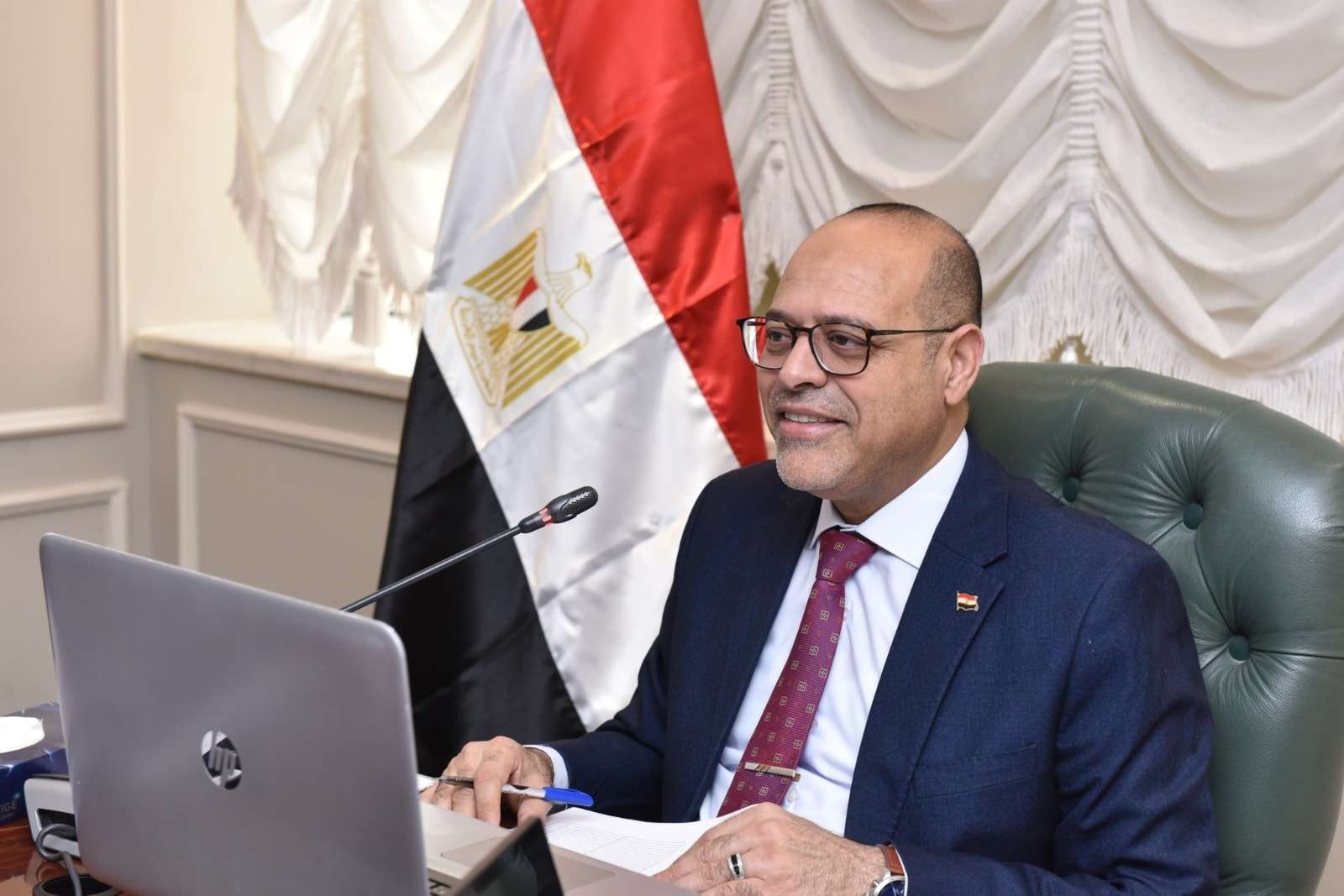 500 منحة مجانية.. وزير العمل يزف بشرى سارة للمواطنين