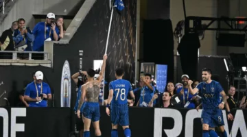 احتفاء سعودي بفوز الهلال على «سيتي»
