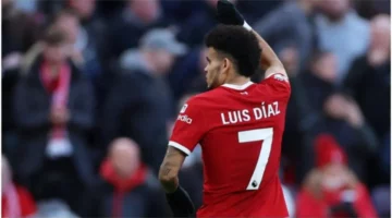 هل ينبغي على ليفربول بيع لويس دياز؟
