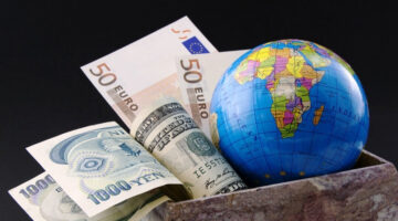 كيف تؤثر التوترات التجارية على الاقتصاد العالمي؟