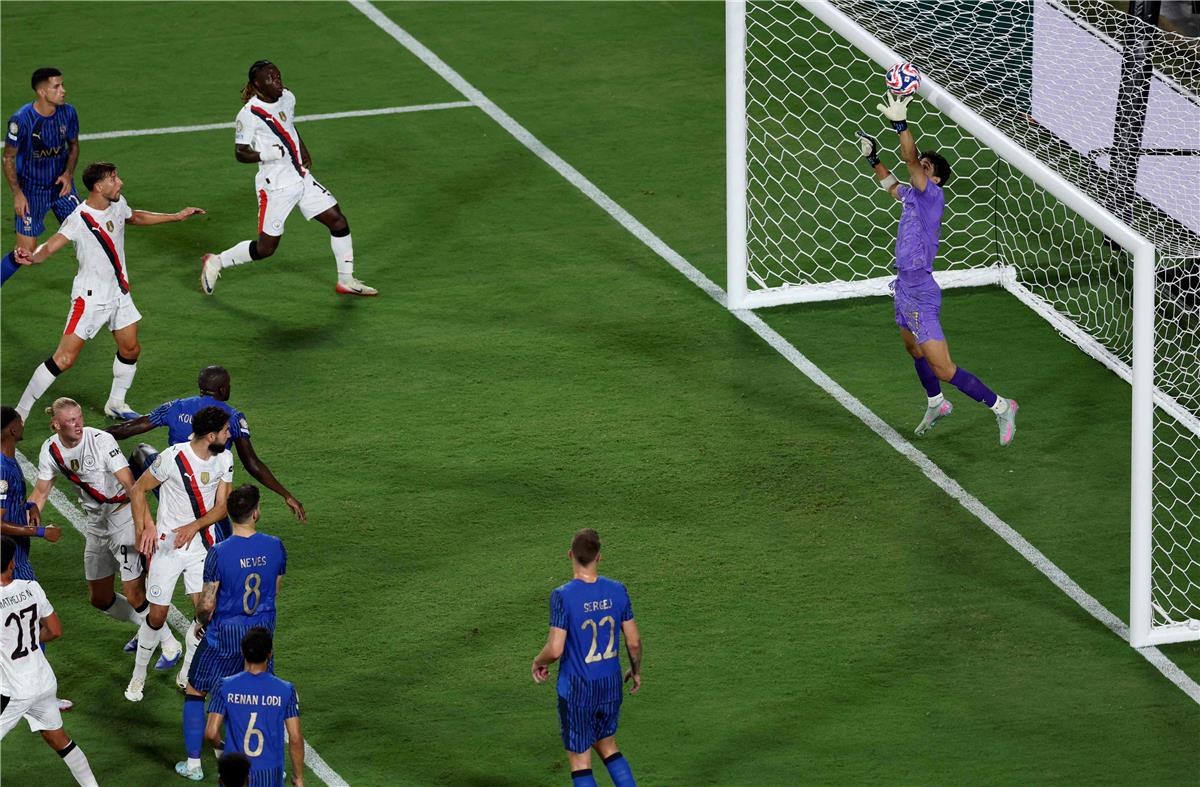 رجل مباراة الهلال ومانشستر سيتي في كأس العالم للأندية