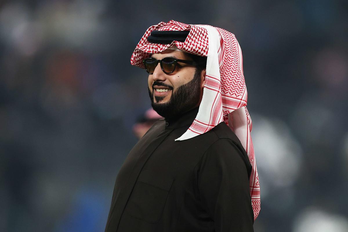 أول تعليق من تركي آل الشيخ بعد فوز الهلال التاريخي على مانشستر سيتي: هذا وصيف العالم وزعيم نصف الأرض