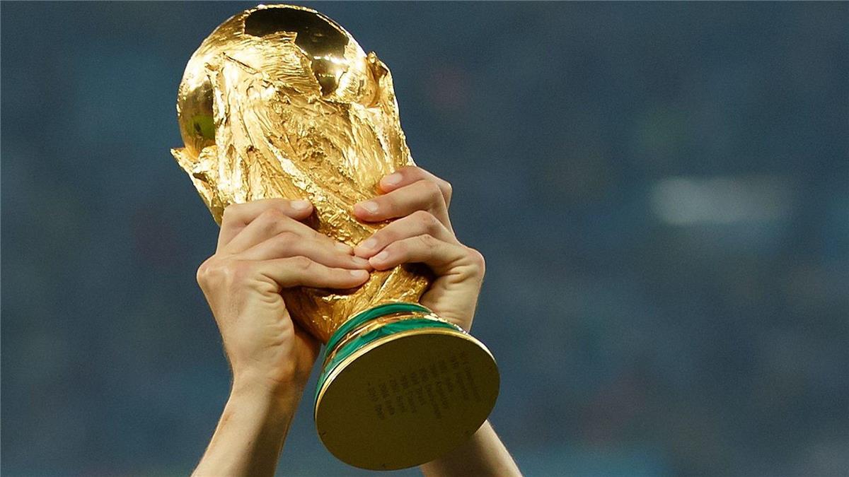 “نهائي مبكر و4 أشواط واستراحة أطول”.. مطالبات بتغييرات جذرية في كأس العالم 2026